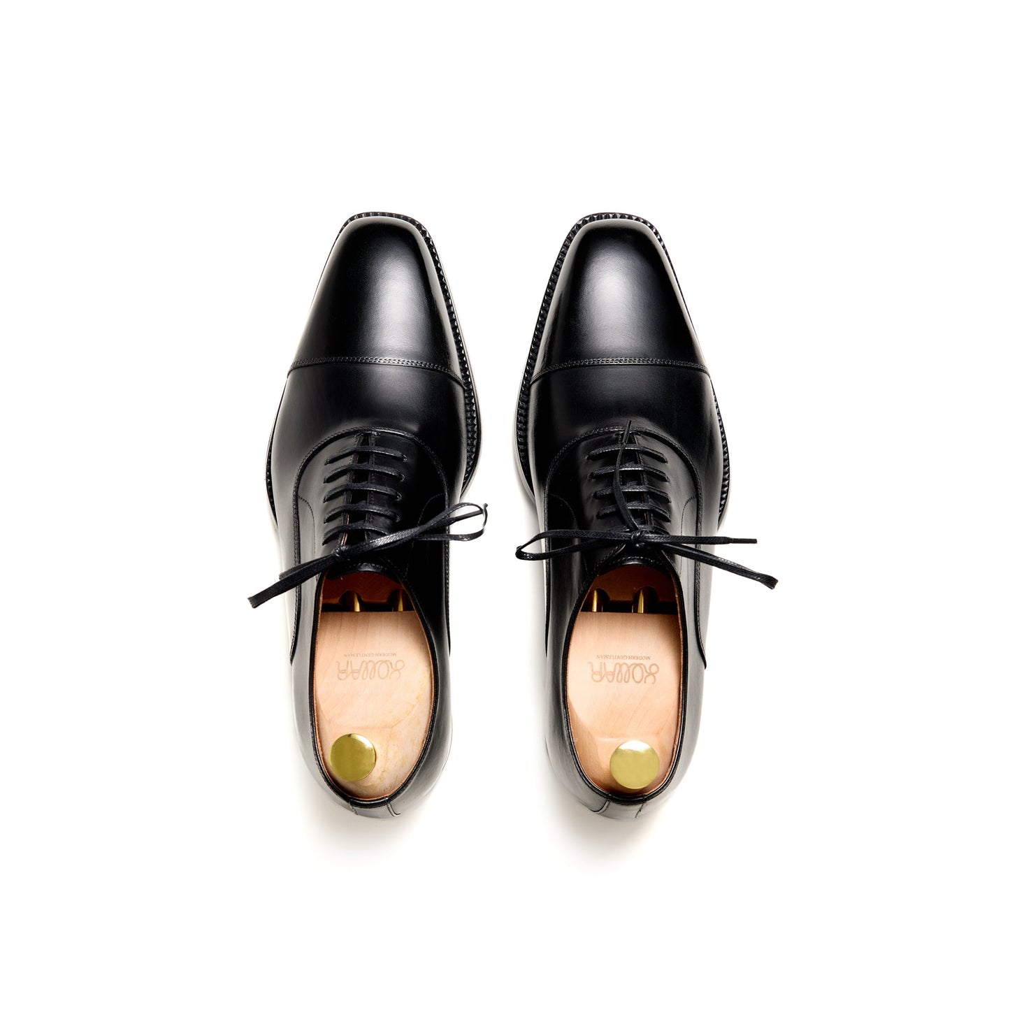 Artisan Captoe Oxfords - Black (BLK)
