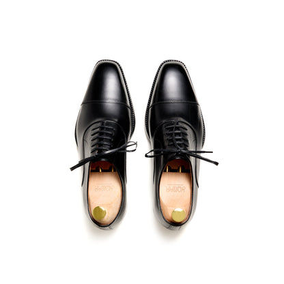 Artisan Captoe Oxfords - Black (BLK)