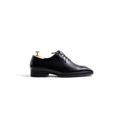 Kollar Wholecut Oxfords - Black (BLK)